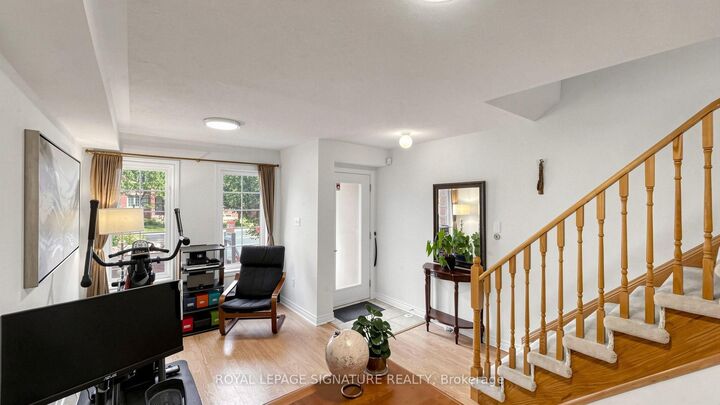 Property Photo: 2433 Bur Oak Avenue ON L6B 1G3
