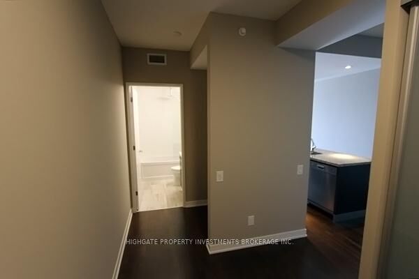 Property Photo:  90 Park Lawn Road 1007  ON M8Y 0B6 