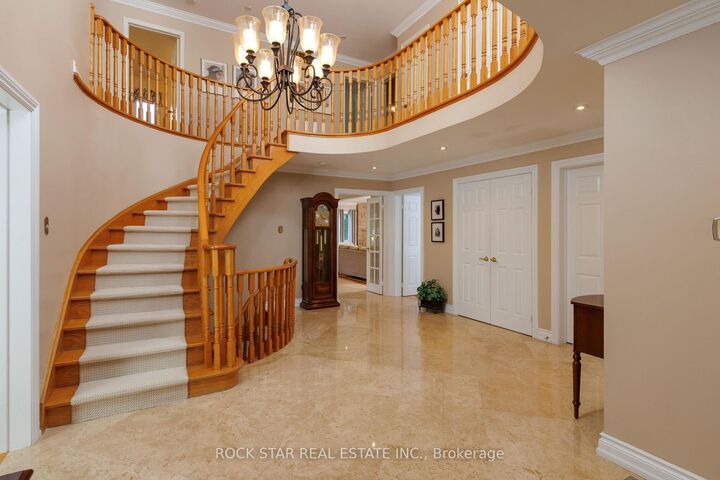 Property Photo: 1807 Tattersall Way ON L5M 3H7