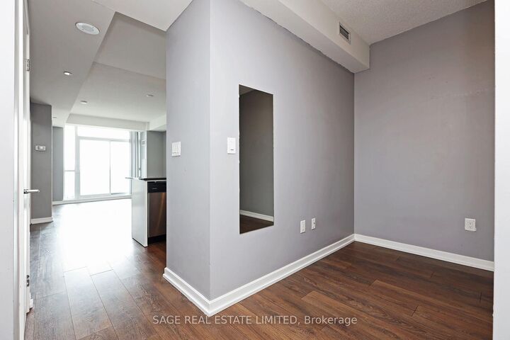 Property Photo:  66 Forest Manor Road 413  ON M2J 0B7 