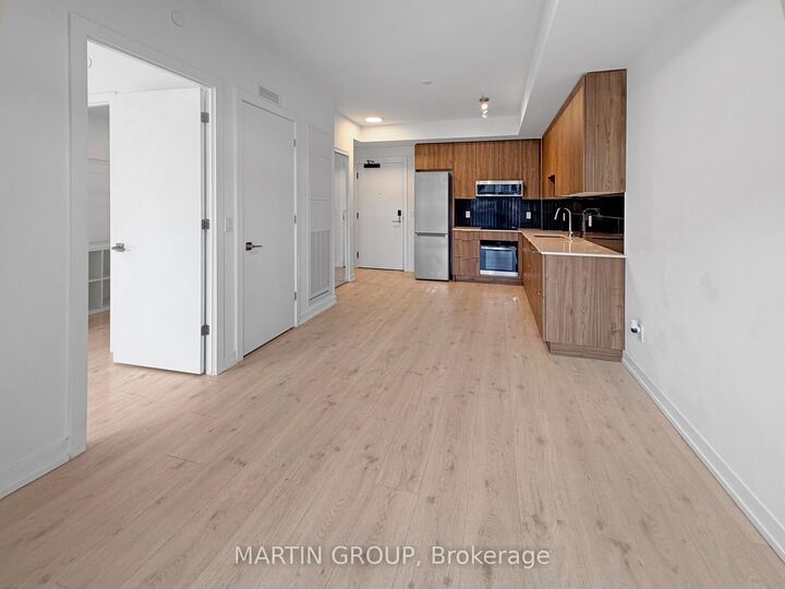 Property Photo:  2501 Saw Whet Boulevard 519  ON L6M 5N2 