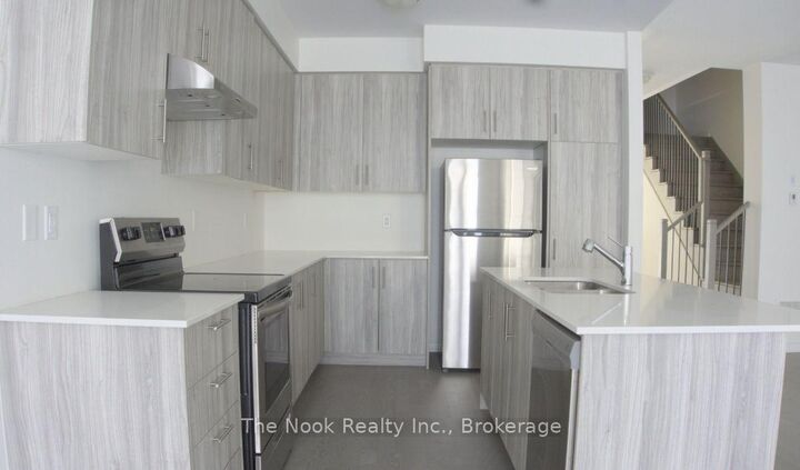 Property Photo:  26 Louise Crescent  ON L1P 0J9 