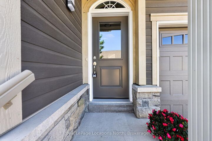 Property Photo: 73 Kari Crescent ON L9Y 0Z7