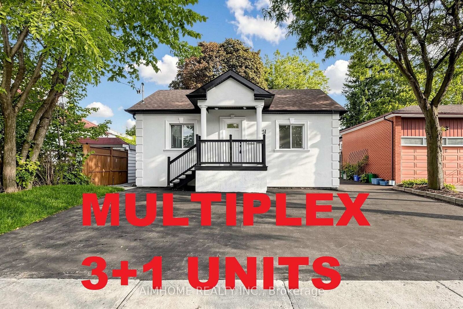 Property Photo: 95 Steeles Avenue E ON M2M 3Y4