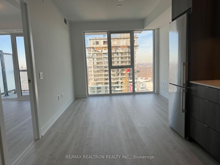 Property Photo:  30 Inn On The Park Drive 3701  ON M3C 0P8 