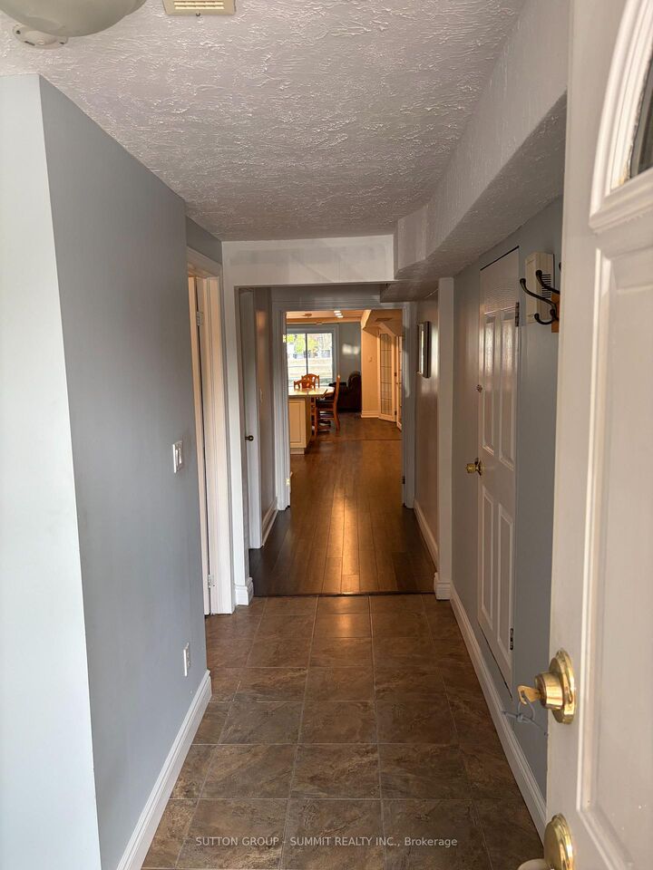 Property Photo:  3227 Trisha Downs Lower Level Only  ON L5A 2A6 