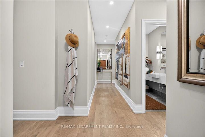Property Photo: 1441 Elgin Street 203 ON L7S 1V1