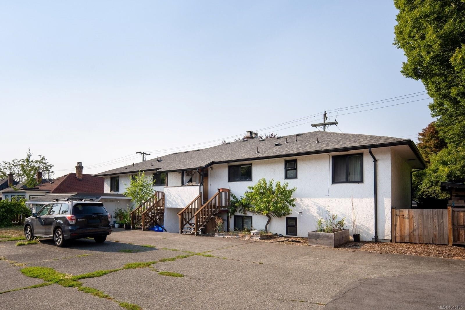 Property Photo: 1481 Bay St BC V8R 2A6