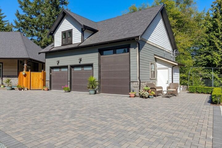 Property Photo: 1731 Northgate Rd BC V8H 0B3