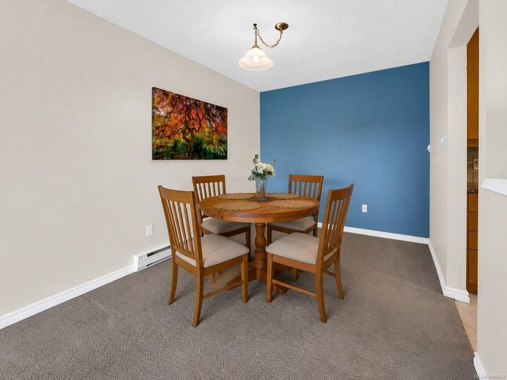 Property Photo:  79 Gorge Rd W #403  BC V9A 1L9 