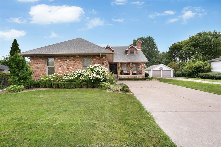 Property Photo: 814 Lacasse ON N8N 2C5