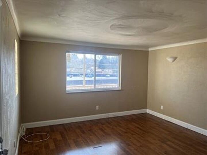 Property Photo: 1222 Broadway Ave PA 15035