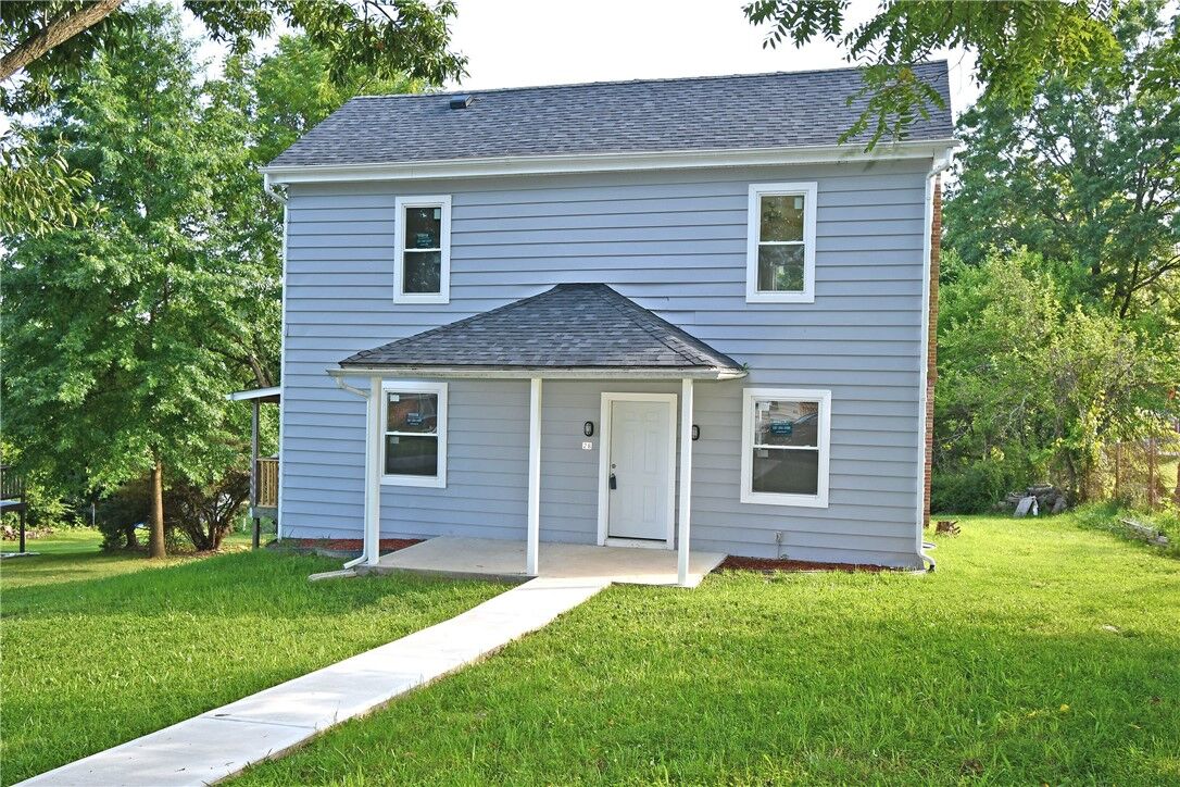 Property Photo:  28 Farley St  PA 15301 