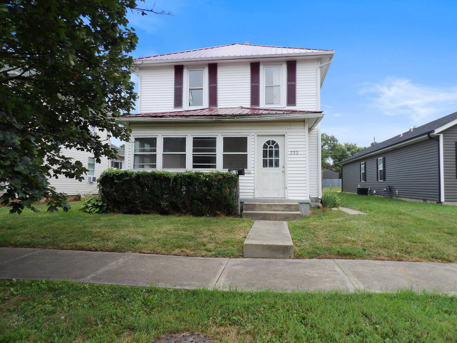 Property Photo: 732 S Fayette Street OH 43160