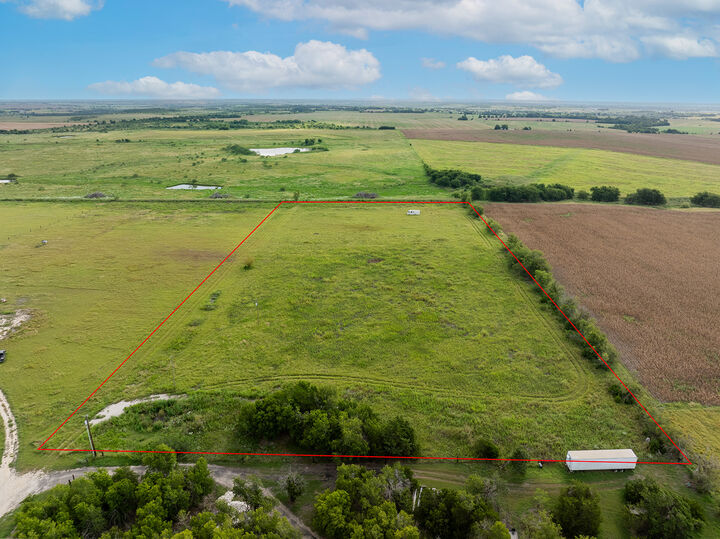 Property Photo:  5275 County Road 424 Road  TX 76574 