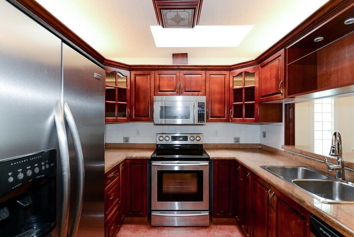 9880 Parsons Road 9 — photo 1