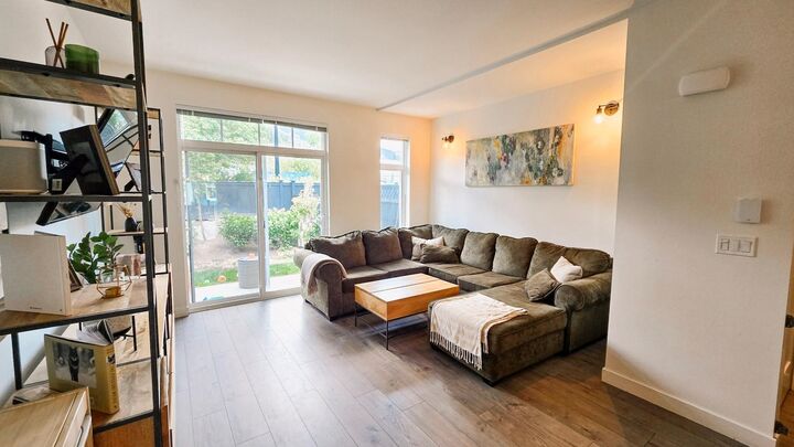 Property Photo:  135 Baycrest Avenue 3565  BC V3B 2W7 