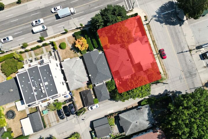 7895 Granville Street — photo 1