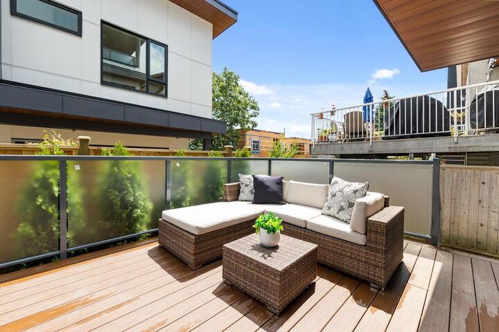 Property Photo: 4260 Sophia Street B BC V5V 3V7