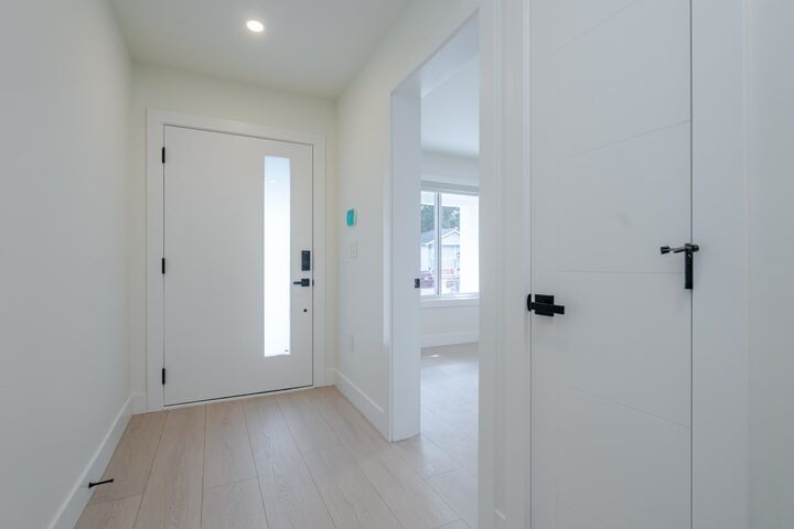 Property Photo: 10063 127B Street 101 BC V3V 5M4