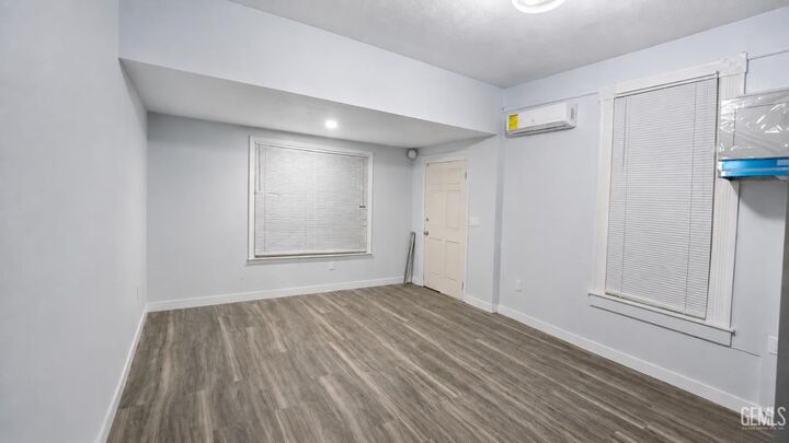 Property Photo: 1823 Cherry Street CA 93304