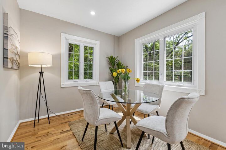 Property Photo:  1024 Valley Drive  VA 22302 