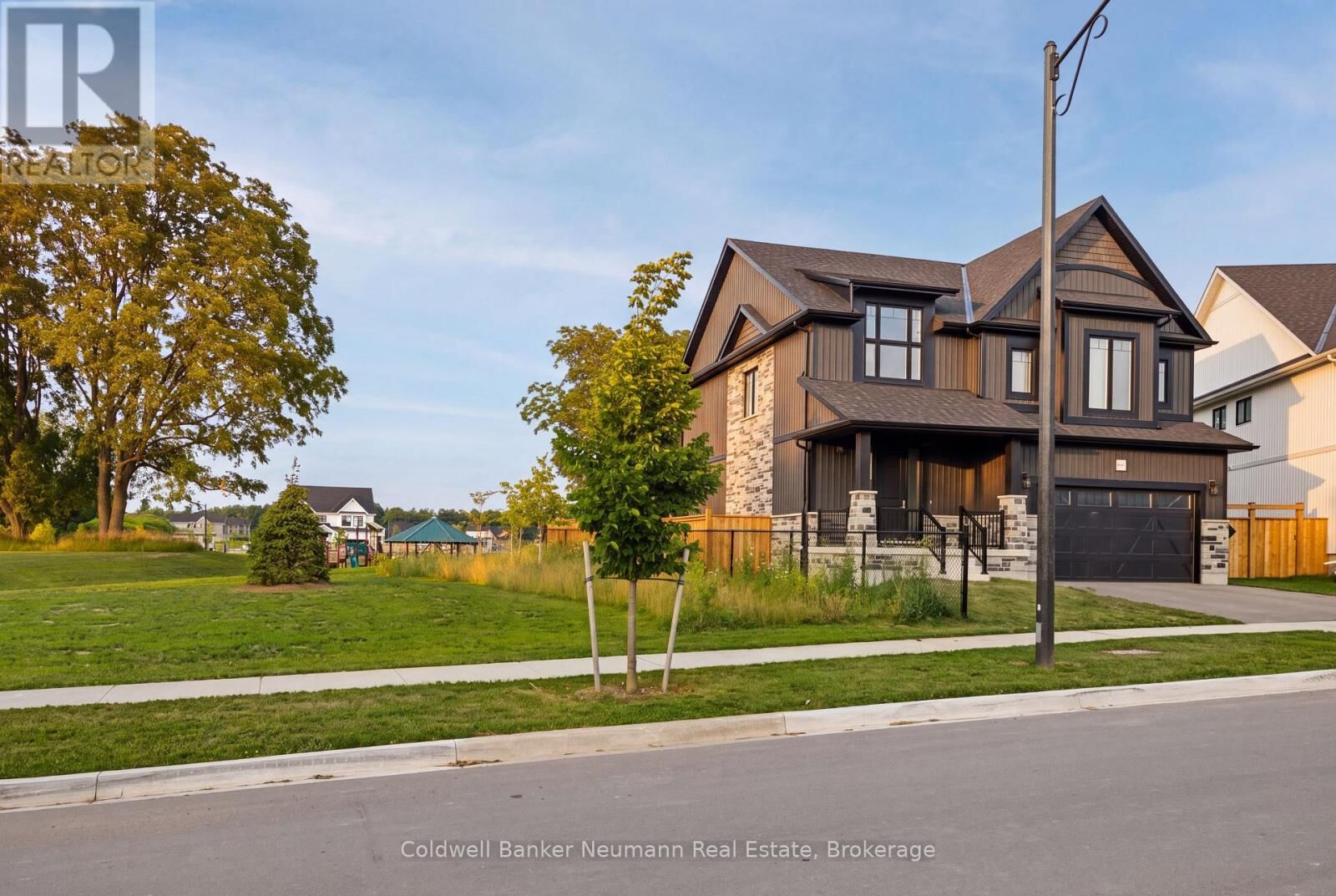 Property Photo:  108 Haylock Avenue  ON N0B 1S0 