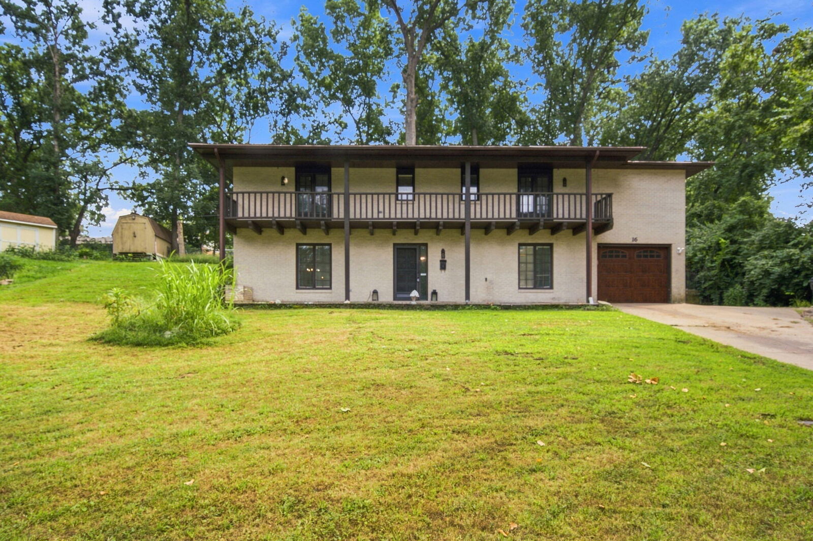 Property Photo: 16 Gipson Ct MO 65202