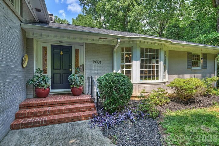 Property Photo:  2601 Cloister Drive  NC 28211 