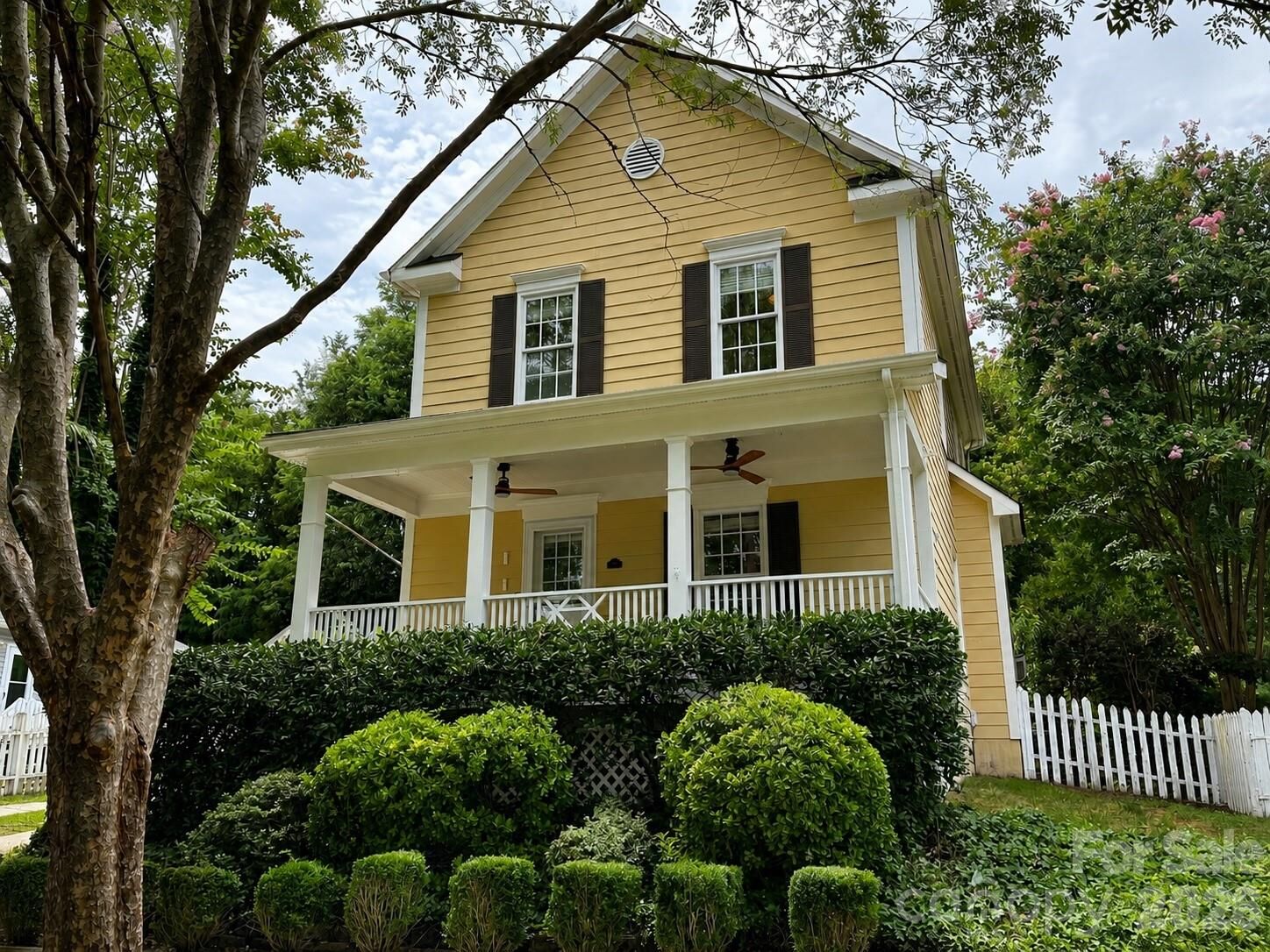 Property Photo:  14015 Garden District Row  NC 28078 