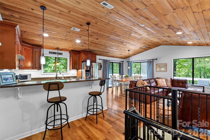 Property Photo:  2 Bear Rock Loop Road  NC 28739 