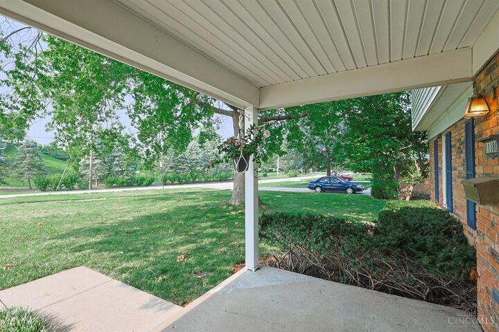 Property Photo:  11180 Lincolnshire Drive  OH 45240 