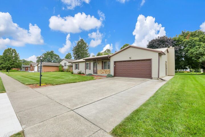Property Photo: 1550 Constitution Drive OH 43055