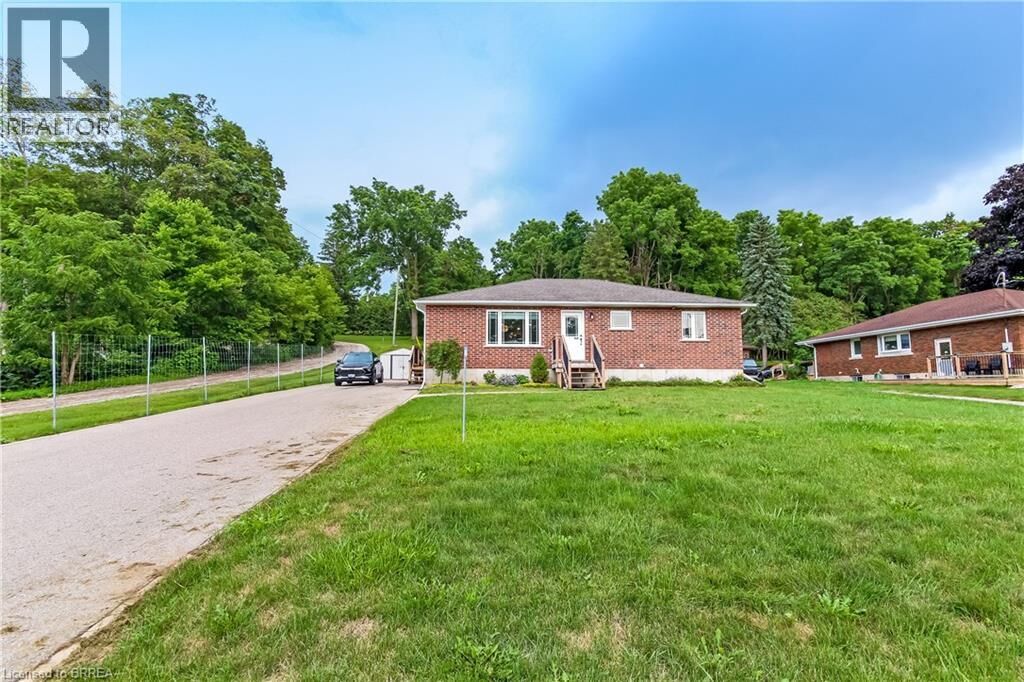 Property Photo: 584616 Beachville Road ON N0J 1A0