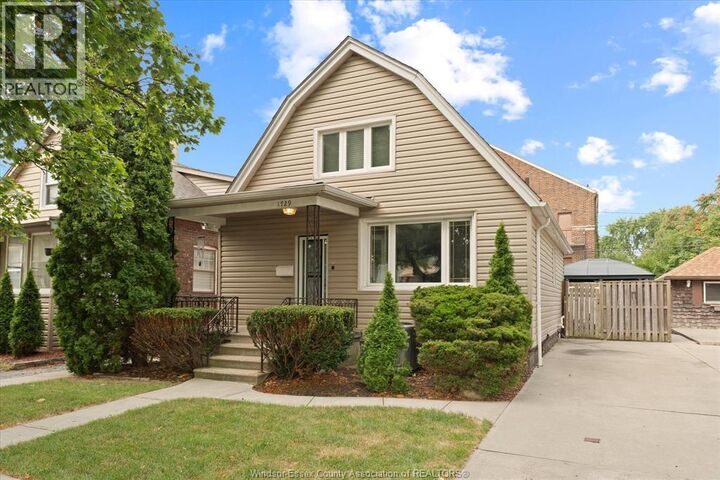 Property Photo:  1729 Windermere  ON N8W 2S2 