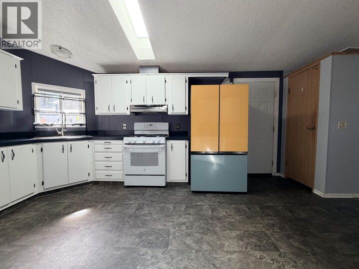 Property Photo:  1322 Dog Creek Road 7  BC V2H 3G9 