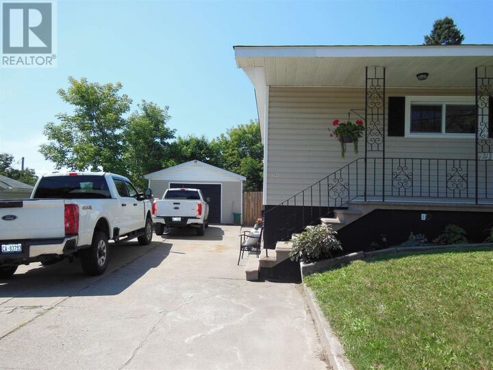 Property Photo: 291 St. Patrick St ON P6C 3S7