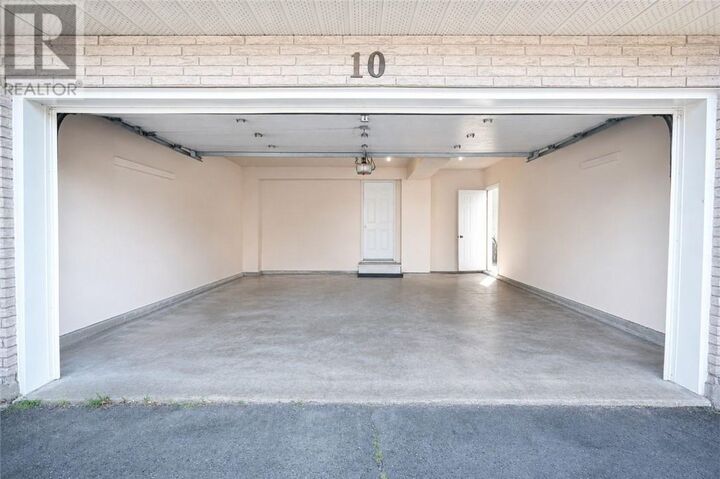Property Photo: 10 Dorchester Crescent ON P3A 5Y3