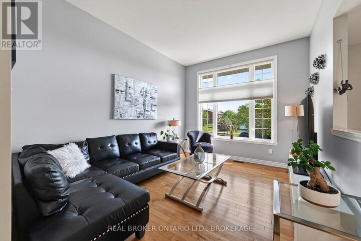 Property Photo: 3320 Northdale Drive ON K6K 1M1