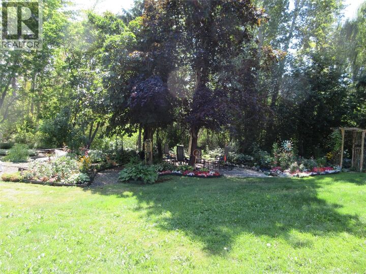 Property Photo: 415 Commonwealth Road 3321 BC V4V 2M4