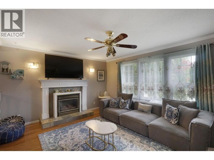 Property Photo: 80 Smith Street BC V8C 2R5