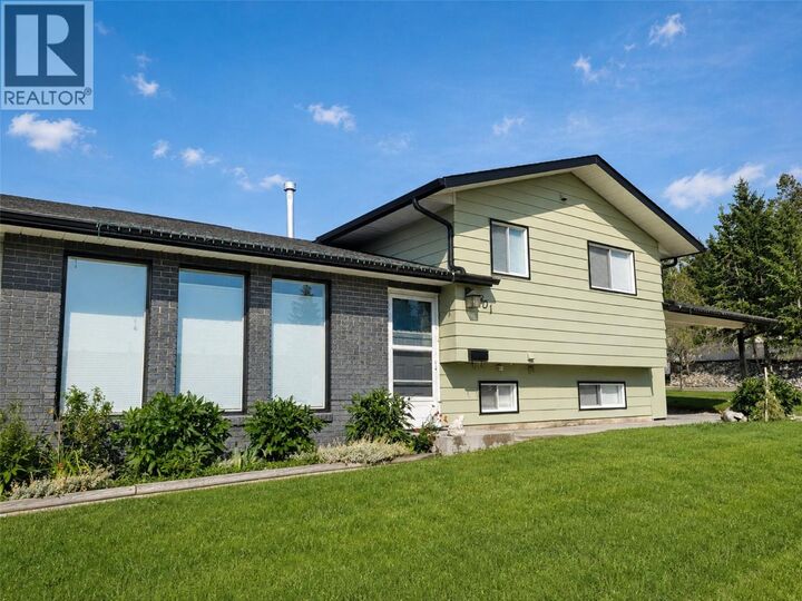 1801 Mt Sinclair Avenue North — photo 1