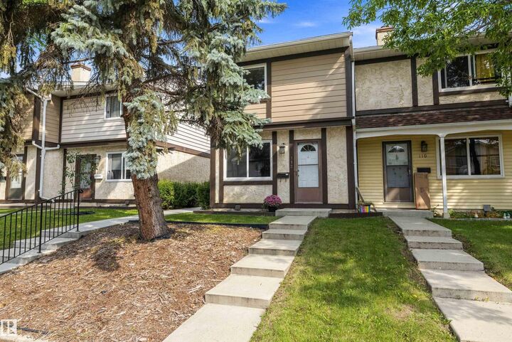 Property Photo:  112 Tudor Lane NW  AB T6J 3T5 