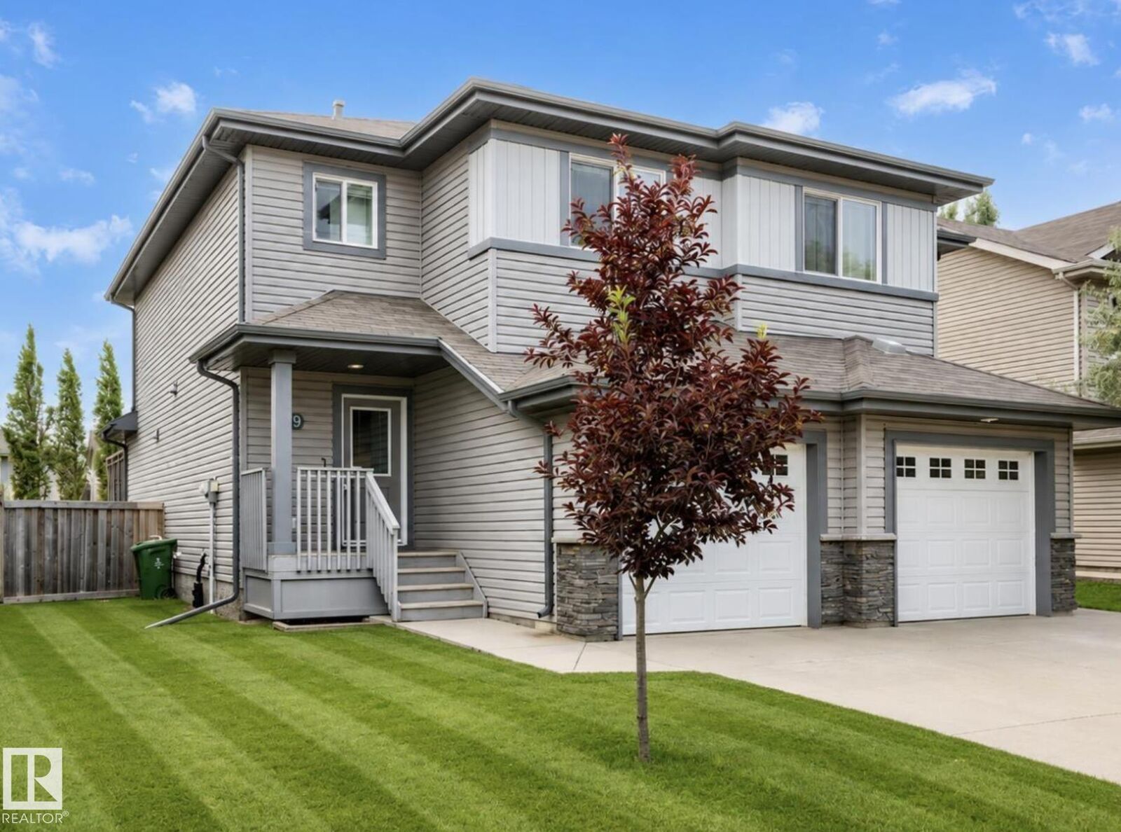 Property Photo: 79 Catalina Crest AB T8L 0K5