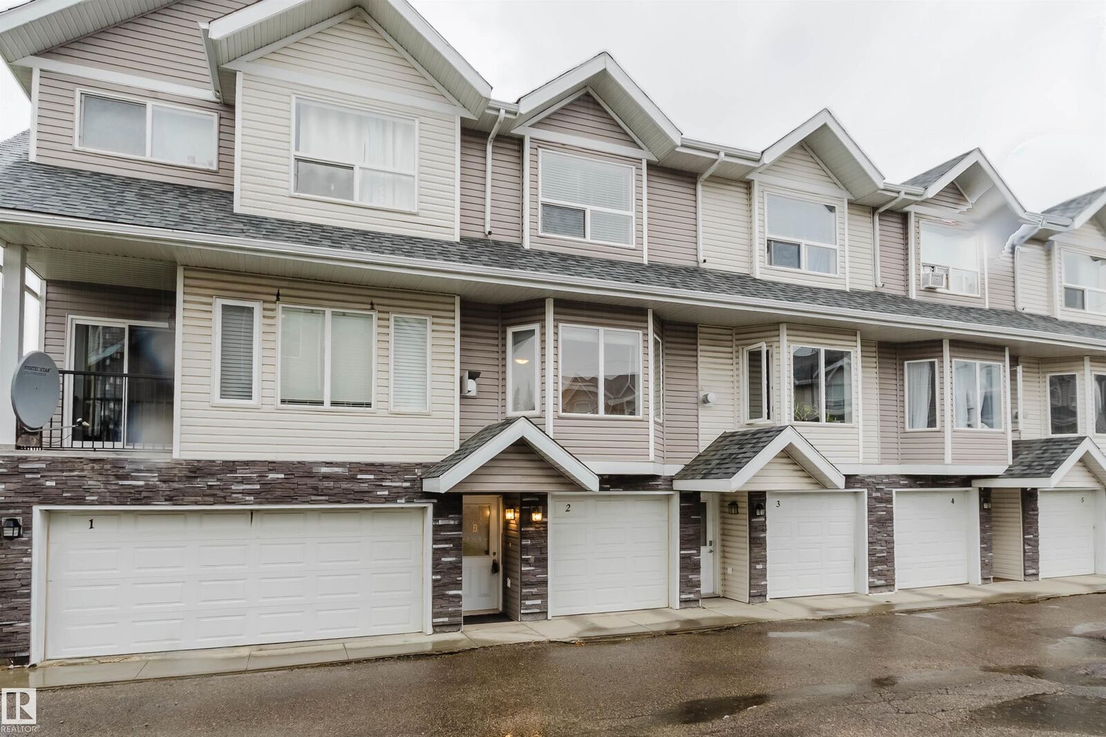 Property Photo: 13215 153 Avenue NW 2 AB T6V 0B6