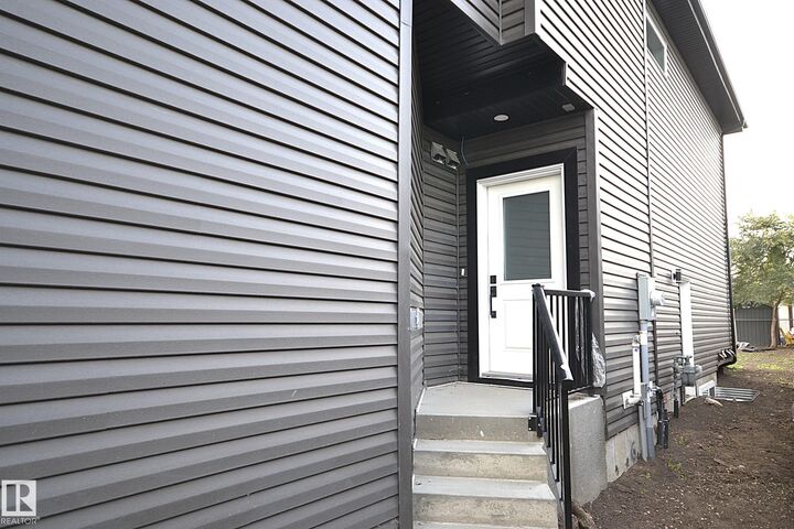 Property Photo: 1314 35 Street NW AB T6L 3E8