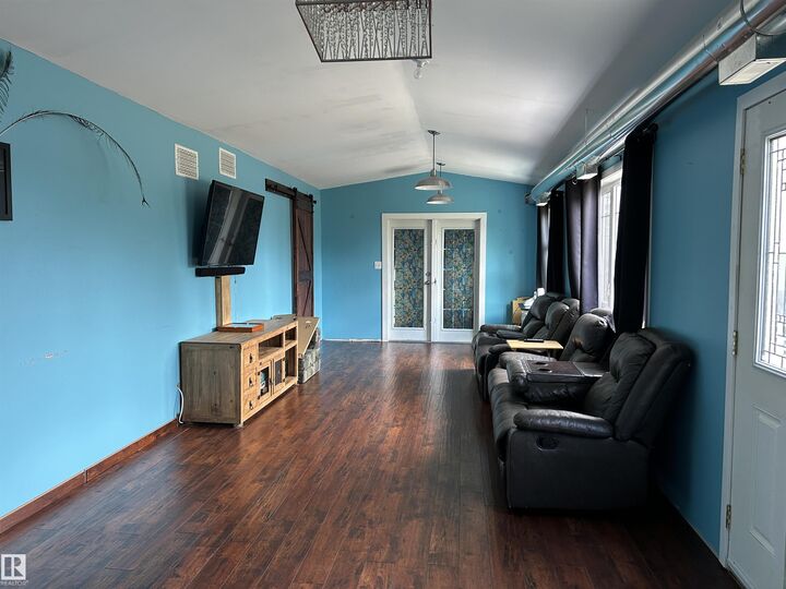 Property Photo:  60203 Range Road 164  AB T0A 3C0 