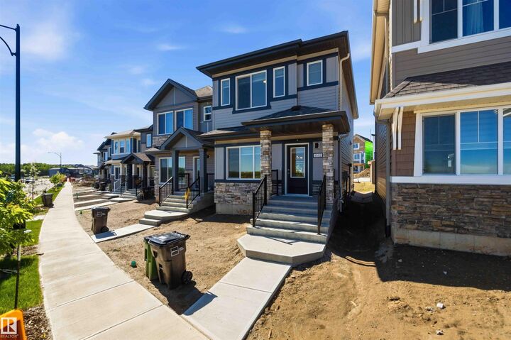 Property Photo:  4582 Warbler Loop NW  AB T3N 1R5 