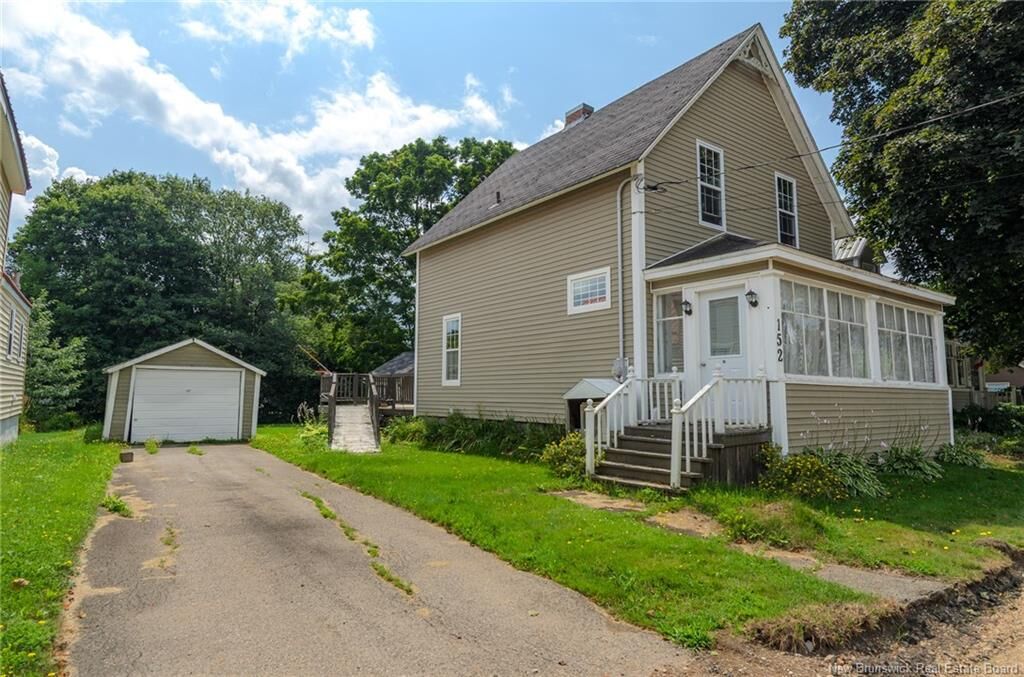 Property Photo: 152 St George Street NB E4E 1H1