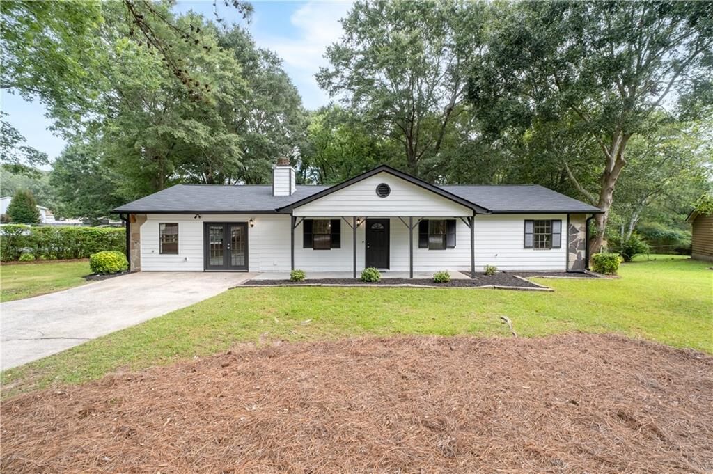 Property Photo: 1526 Haynes Court GA 30017